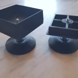 Height adjustable feet for IKEA LACK table