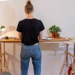 Kochlöffel - DIY height adjustable table on a budget