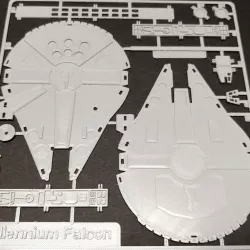 Millennium Falcon Kit Card