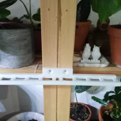 Shelf / Holder for Logitech K400+