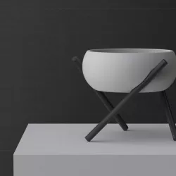 Small flower pot on legs