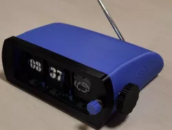 splitFlapClockRadio