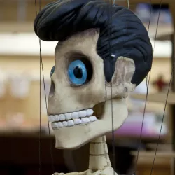 $7.99Elvis Skeleton – Marionette head