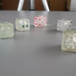 Embedded Skull Dice for Transparent 3D Printing
