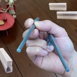 Finger Helpers for Training Chopsticks