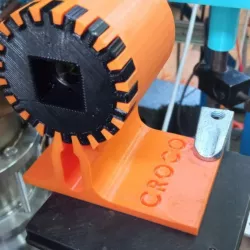 polarization cube manipulator for laser beam power regulation