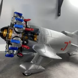 Gee Bee R2 with radial 7 cylinders engine
