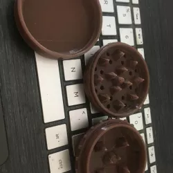 $5.00Herb Grinder for the artist ;)