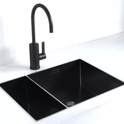 Kitchen Sink With Faucet 3D model