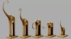 Low poly model Five elephants Low-poly 3D model