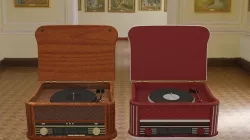 Vintage Record Player Radio Low-poly 3D model