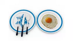 Egg Omelet with plate and knife Low-poly 3D model