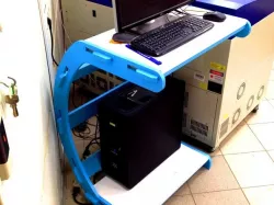 C-shaped stand (table)