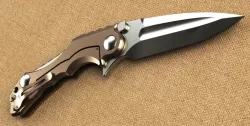 knife mikkel willumsen tyran - original version and reblade