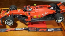 BBR 1:18 Ferrari SF90 Stand