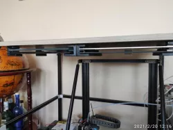 Build plate hanger