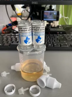 Drip grid for 4 10ml liquid bottles 