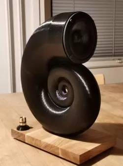 Shell Speaker - Oak base plate