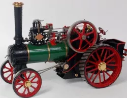 Traction Engine Minnie is a 1" scale  - full working