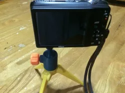 Ball tripod head