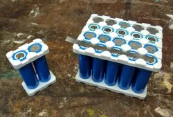 Parametric Battery Cell Holder (Fusion 360 Archive Included)