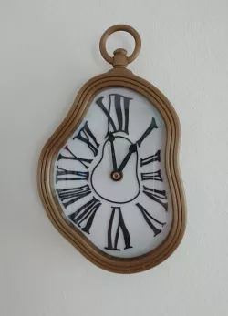 Clock Dali