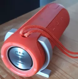 JBL flip 3 stand