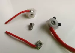 Screw power switch for combat robots