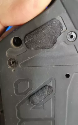 Arrma Granite plugs below servo 