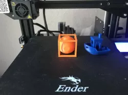 Ball In Cube