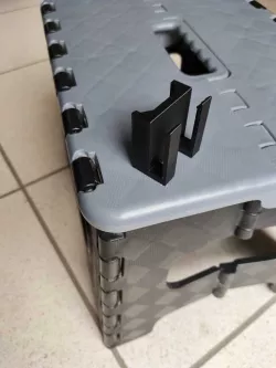 Folding stool lock