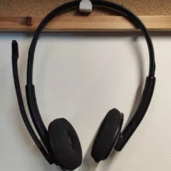Headset holder