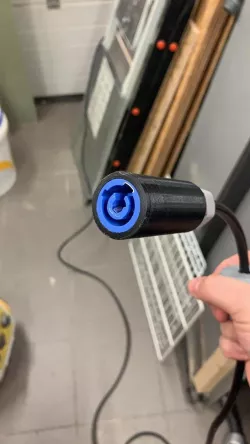 Neutrik Powercon powercable adaptor