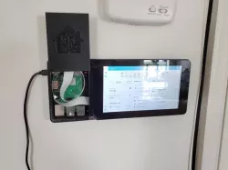 Raspberry Pi 7 Inch Touchscreen Home Assistant Wall Mount Dashboard