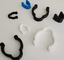 YAC - Yet another cable clip