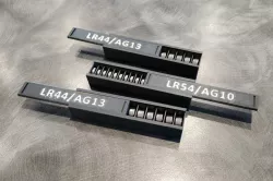 button cell battery holder