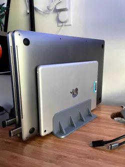 Dual MacBook vertical laptop stand