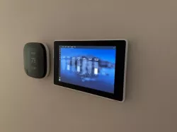 Low-profile wall mount for Amazon Fire 7" Tablet - 9th gen