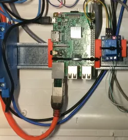 Raspberry Pi + Relais Holder DIN Rail 35x7.5mm