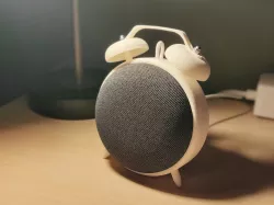 Retro Alarm Clock Stand for Google Nest Mini