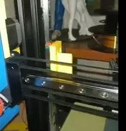TENLOG D3pro - linear guides on the Z axis