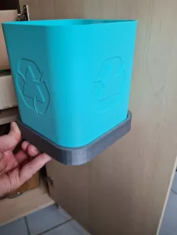 Wall/Door mount for Countertop Compost Bin