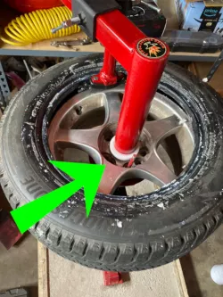 Centering Cone For Manual Tire Changer