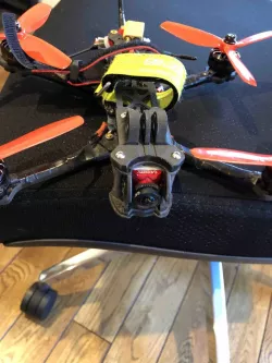 Drone GEPRC Mark4 Gopro mount