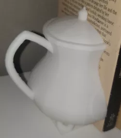 Teapot Bookends