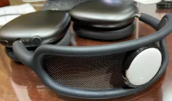 Airpods Max headband Airtag holder