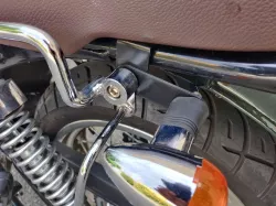 Motorcycle rear blinker/turn signal offset bar (e.g. for Orcal Astor 125)