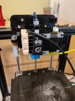 Printermods MDD v1.3 mount for E3D Hemera for Ender 5/Linear Bearing Wheel Mount
