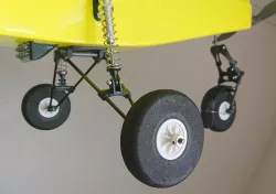 RC plane landing gear with suspension