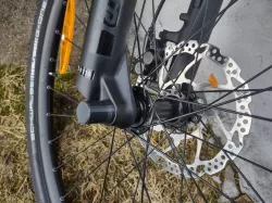 Suntour Q-LOCK axle cap